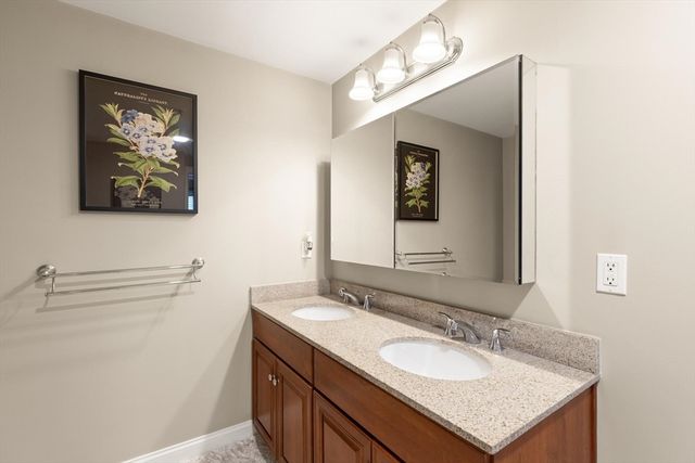 7 Ballister Street 428, Wakefield, MA 01880