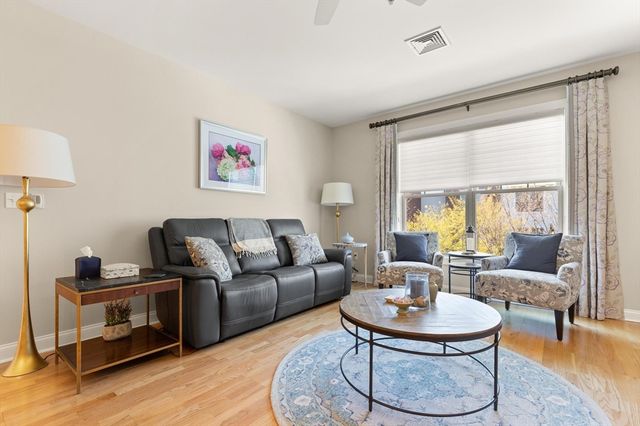 7 Ballister Street 428, Wakefield, MA 01880