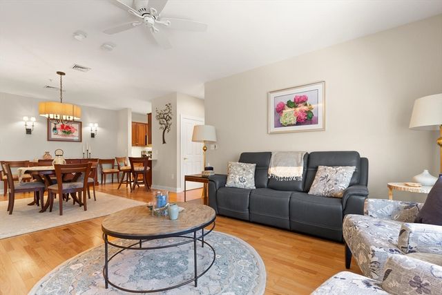 7 Ballister Street 428, Wakefield, MA 01880
