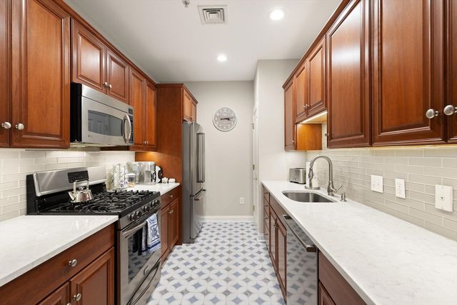 7 Ballister Street 428, Wakefield, MA 01880
