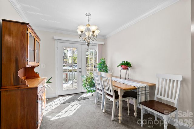 28 Chapel Park Road, Asheville, NC 28803