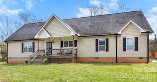 28 Chapel Park Road, Asheville, NC 28803