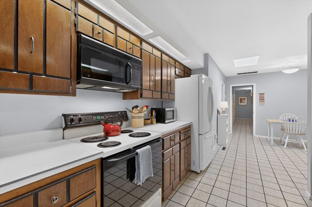7012 Arroyo Del Oso Avenue NE, Albuquerque, NM 87109