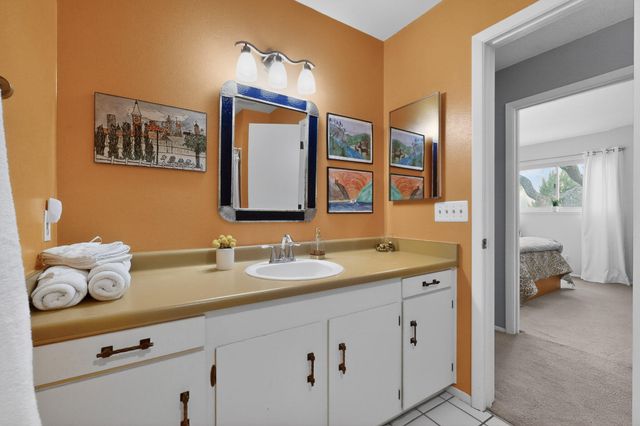7012 Arroyo Del Oso Avenue NE, Albuquerque, NM 87109