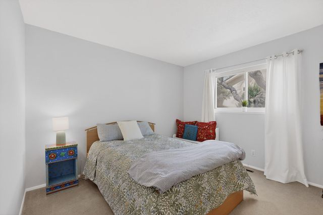 7012 Arroyo Del Oso Avenue NE, Albuquerque, NM 87109