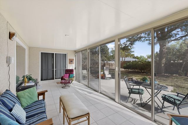 7012 Arroyo Del Oso Avenue NE, Albuquerque, NM 87109