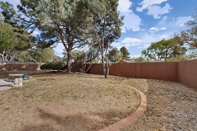 7012 Arroyo Del Oso Avenue NE, Albuquerque, NM 87109