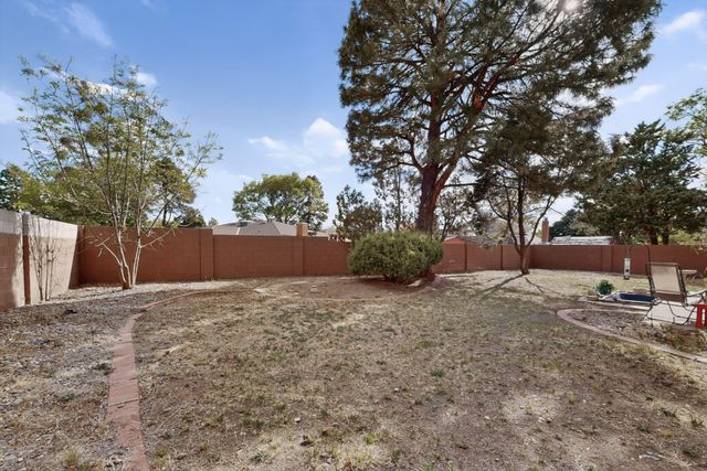7012 Arroyo Del Oso Avenue NE, Albuquerque, NM 87109