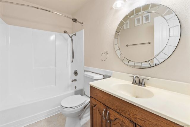 8561 Villa La Jolla Dr K, La Jolla, CA 92037