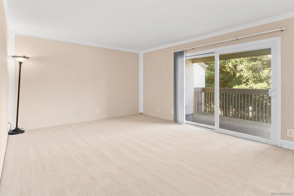 8561 Villa La Jolla Dr K, La Jolla, CA 92037