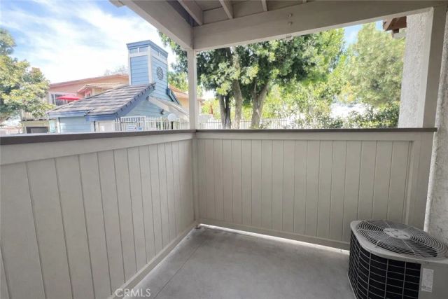 2456 Pleasant Way A, Thousand Oaks, CA 91362