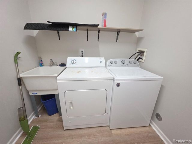 4065 Radcliff Drive, Canton, MI 48188