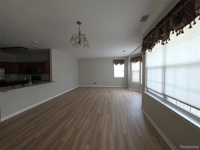 4065 Radcliff Drive, Canton, MI 48188