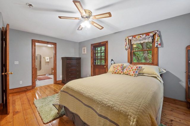 S86W30445 Stonegate DRIVE, Mukwonago, WI 53149