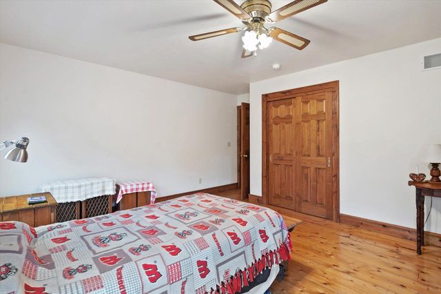 S86W30445 Stonegate DRIVE, Mukwonago, WI 53149