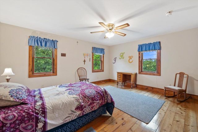 S86W30445 Stonegate DRIVE, Mukwonago, WI 53149