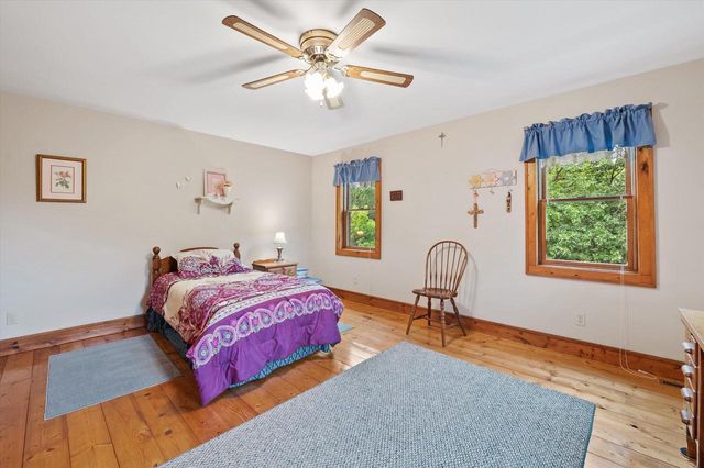 S86W30445 Stonegate DRIVE, Mukwonago, WI 53149