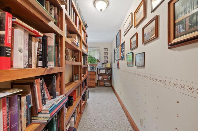 S86W30445 Stonegate DRIVE, Mukwonago, WI 53149