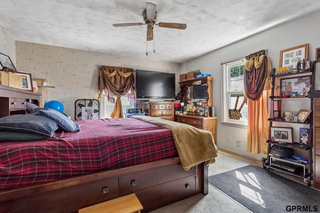 3320 N 58th Street, Omaha, NE 68104