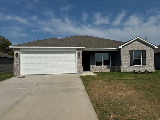 2613 S Silver Street, Siloam Springs, AR 72761