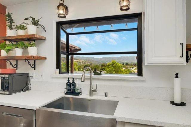 2941 Pioneer Way, Jamul, CA 91935