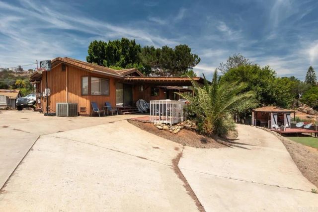 2941 Pioneer Way, Jamul, CA 91935