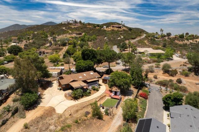 2941 Pioneer Way, Jamul, CA 91935