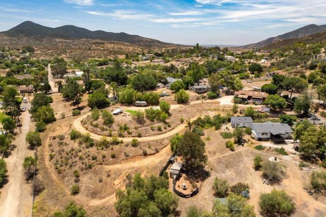2941 Pioneer Way, Jamul, CA 91935