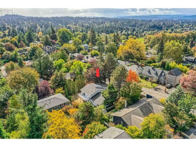 6518 Sw 35TH Ave, Portland, OR 97221