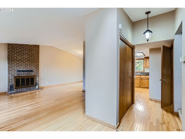 6518 Sw 35TH Ave, Portland, OR 97221