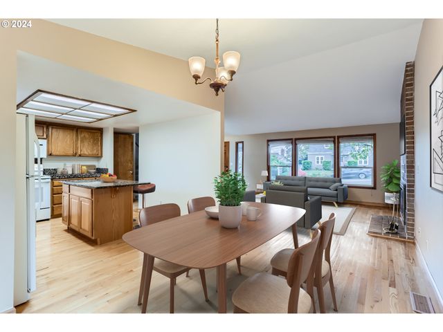 6518 Sw 35TH Ave, Portland, OR 97221