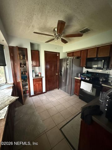 1862 FARM Way, Middleburg, FL 32068