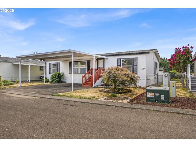 10400 Se COOK Ct 20, Milwaukie, OR 97222