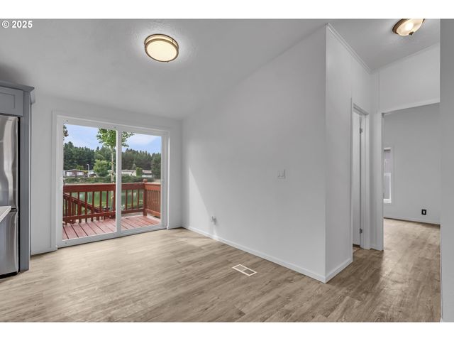 10400 Se COOK Ct 20, Milwaukie, OR 97222