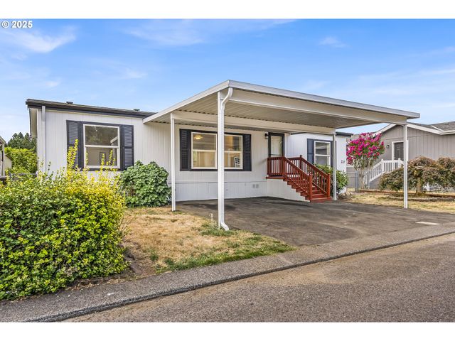 10400 Se COOK Ct 20, Milwaukie, OR 97222