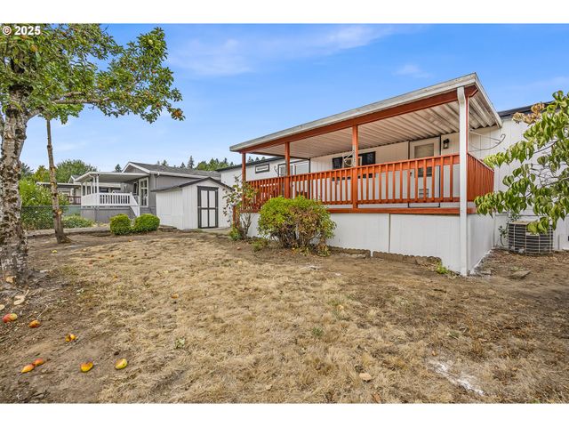 10400 Se COOK Ct 20, Milwaukie, OR 97222