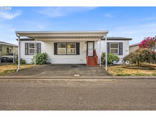 10400 Se COOK Ct 20, Milwaukie, OR 97222