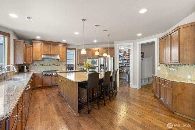 10082 240th Avenue NE, Redmond, WA 98053