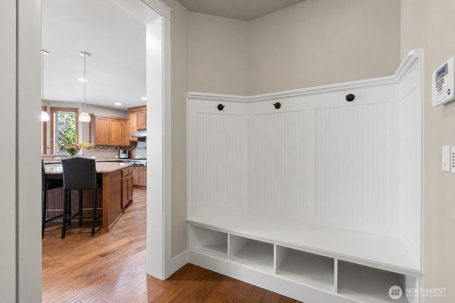 10082 240th Avenue NE, Redmond, WA 98053