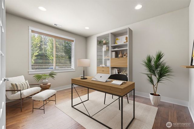 10082 240th Avenue NE, Redmond, WA 98053
