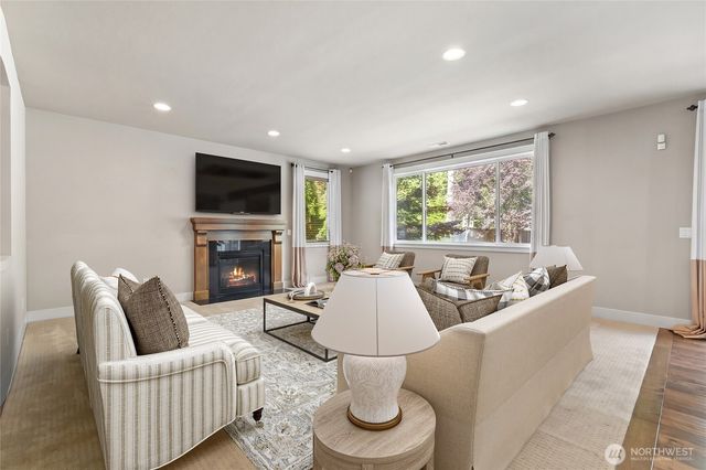 10082 240th Avenue NE, Redmond, WA 98053