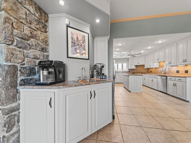 319 Whispering Hills Street, Hot Springs, AR 71901