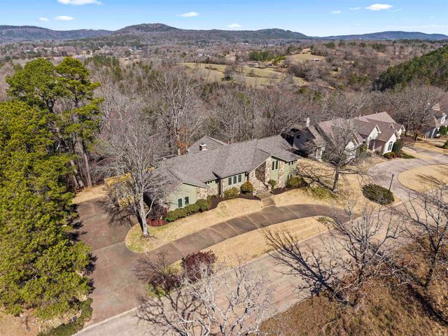 319 Whispering Hills Street, Hot Springs, AR 71901
