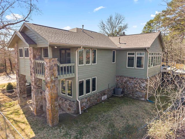 319 Whispering Hills Street, Hot Springs, AR 71901