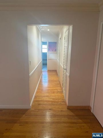 201 Oakdene Place C00E2, Cliffside Park, NJ 07010