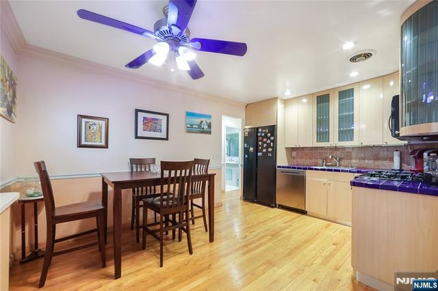 201 Oakdene Place C00E2, Cliffside Park, NJ 07010