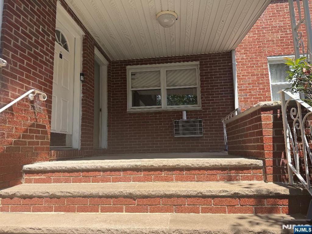 201 Oakdene Place C00E2, Cliffside Park, NJ 07010