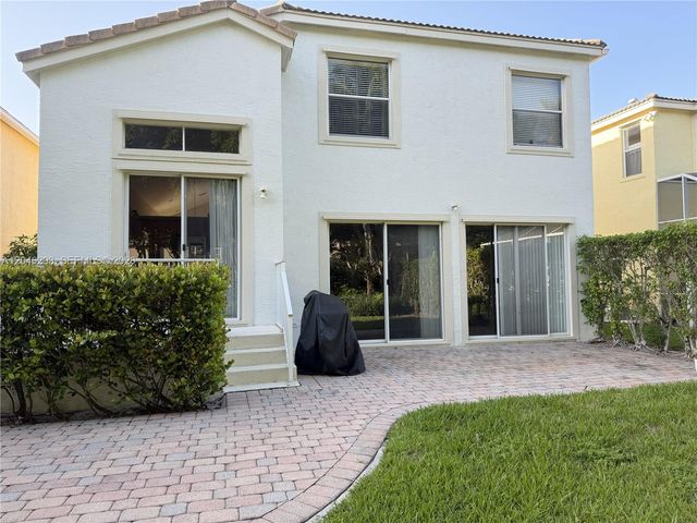 9640 Wyeth Ct, Wellington, FL 33414