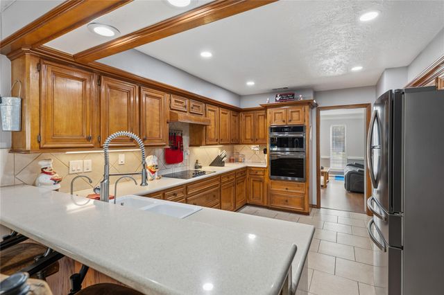 6618 Wimbledon Trail Road, Spring, TX 77379