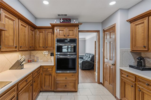 6618 Wimbledon Trail Road, Spring, TX 77379